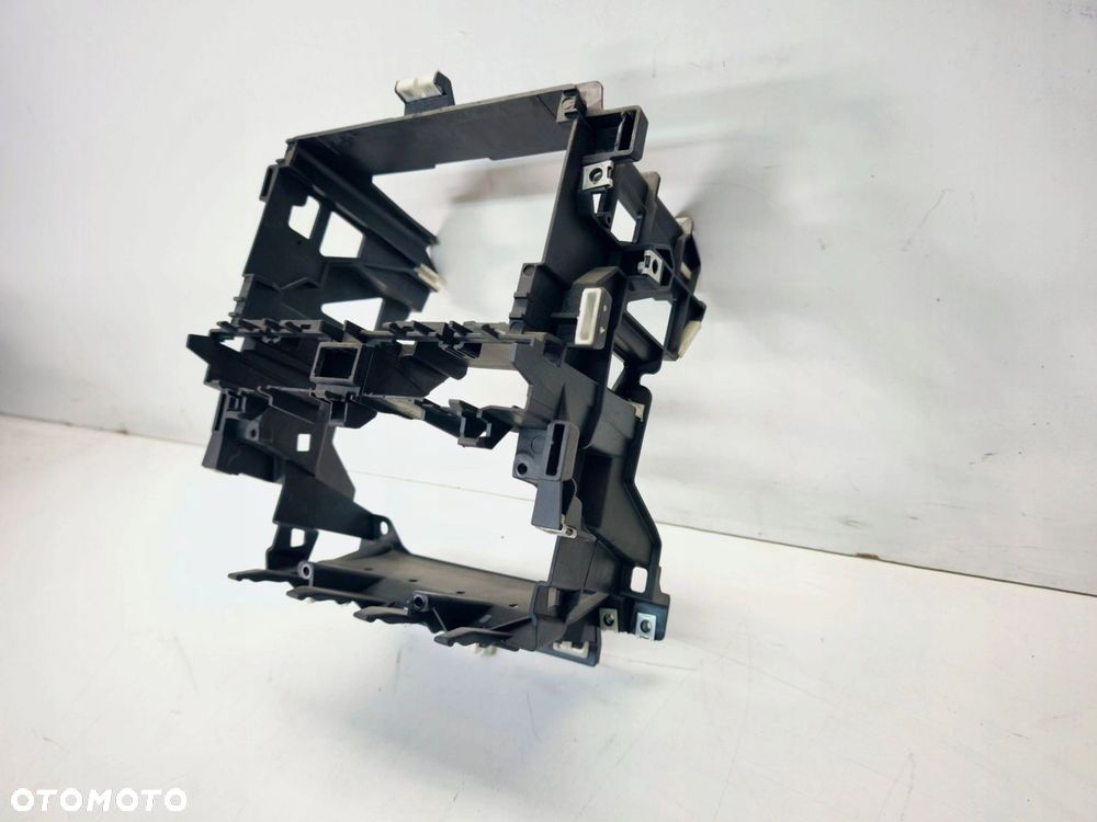 KOSZ 2 DIN AUDI A3 8P LIFT ORYGINAŁ 8P0858005C - 2
