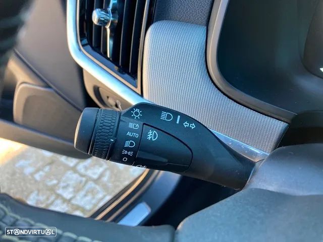 Volvo V90 2.0 D4 R-Design Geartronic - 20