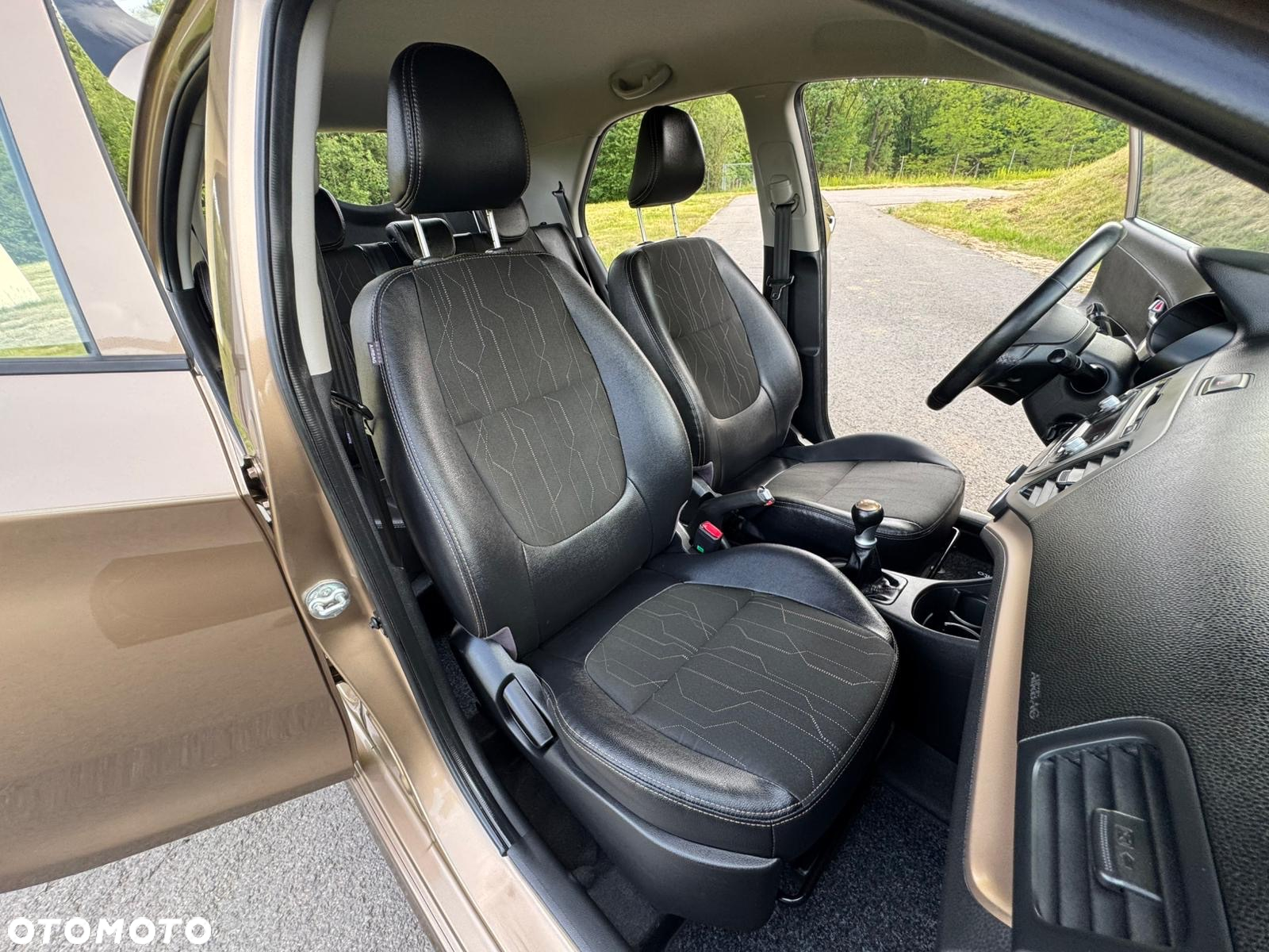 Kia Picanto 1.2 Fifa World Cup Edition - 23