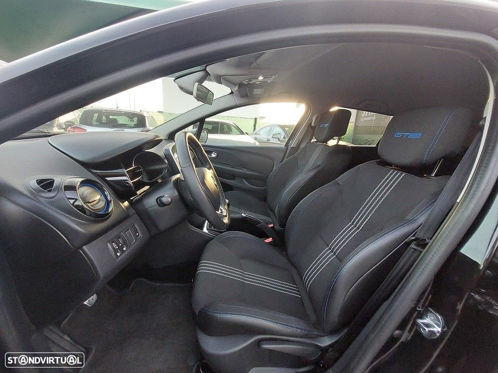 Renault Clio Sport Tourer 1.5 dCi GT Line - 12