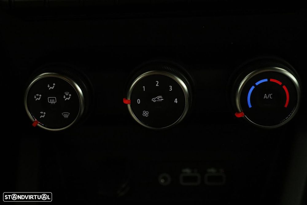 Renault Clio 1.0 TCe Evolution - 12
