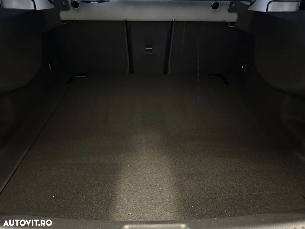 Mercedes-Benz CLA 180 7G-DCT Progressive - 15