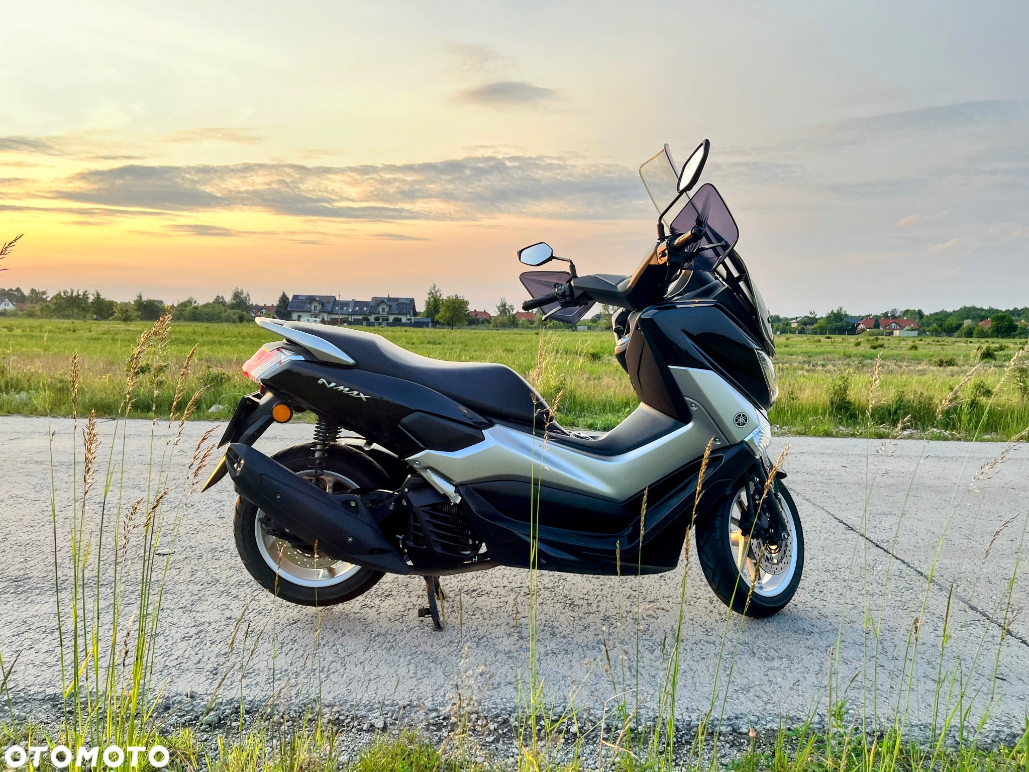 Yamaha NMAX - 10