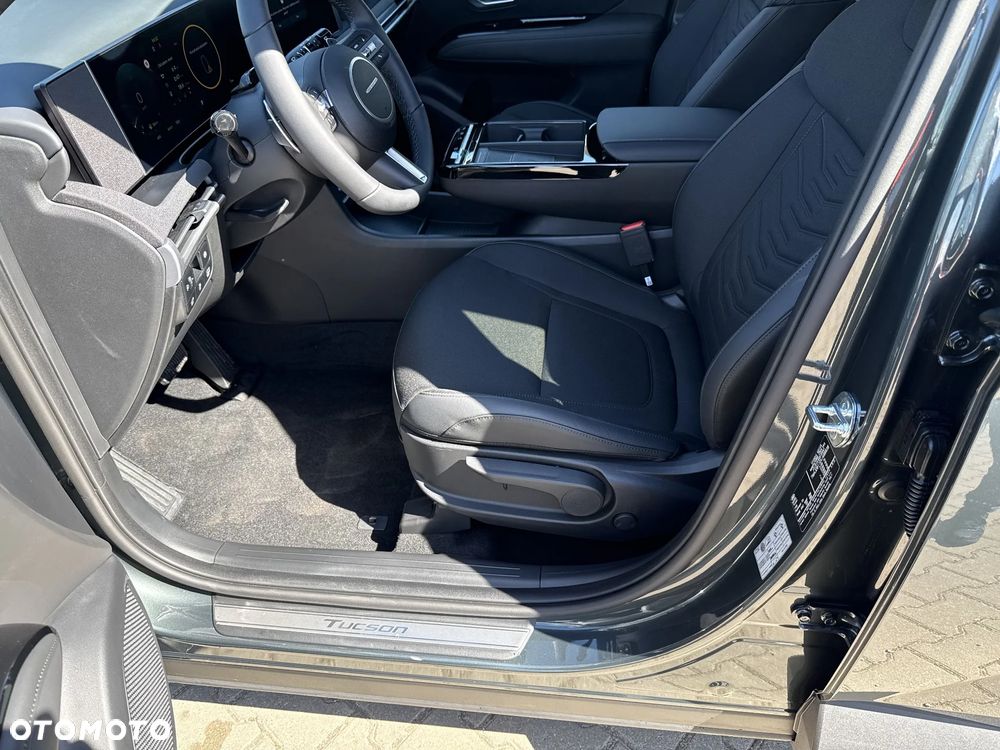 Hyundai Tucson 1.6 T-GDi HEV Smart 2WD - 13