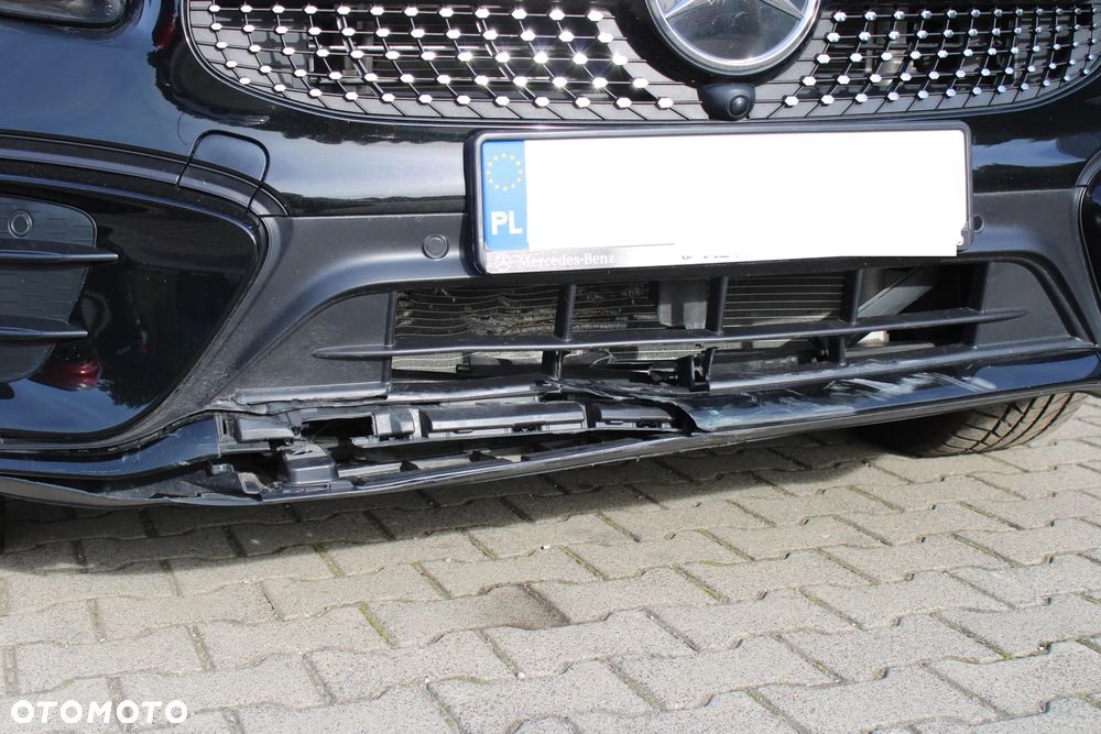 Mercedes-Benz GLB 220 d 4-Matic AMG Line 8G-DCT - 17