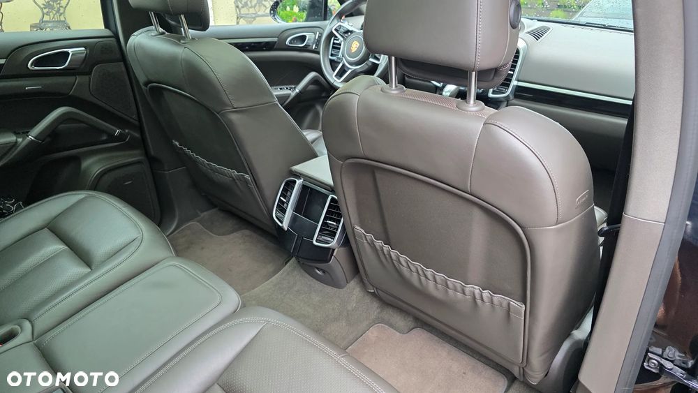 Porsche Cayenne Diesel Platinum Edition - 23