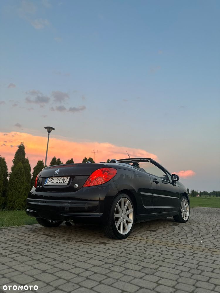 Peugeot 207 - 8