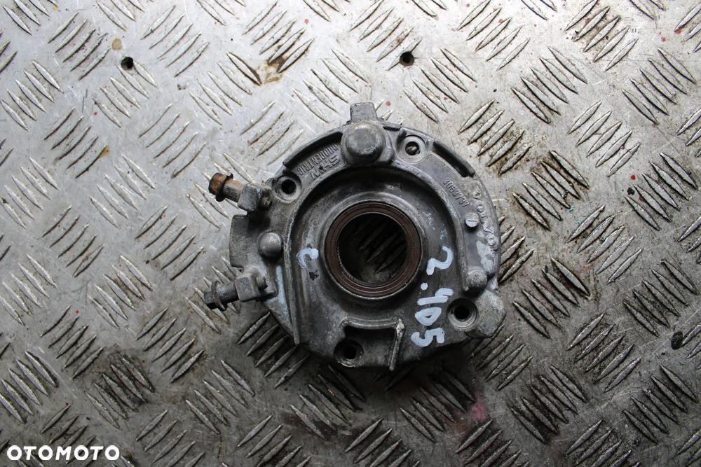 Volvo V70 Pompa oleju 2007 2.4L 3063737