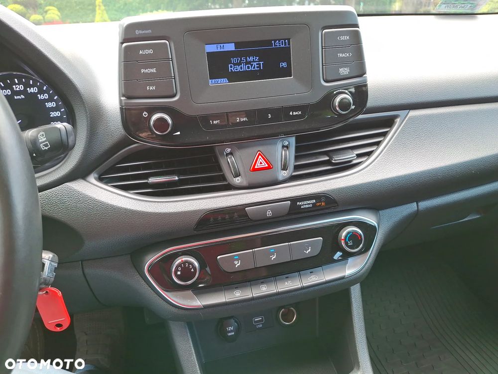 Hyundai i30 1.5 DPI Classic + - 30