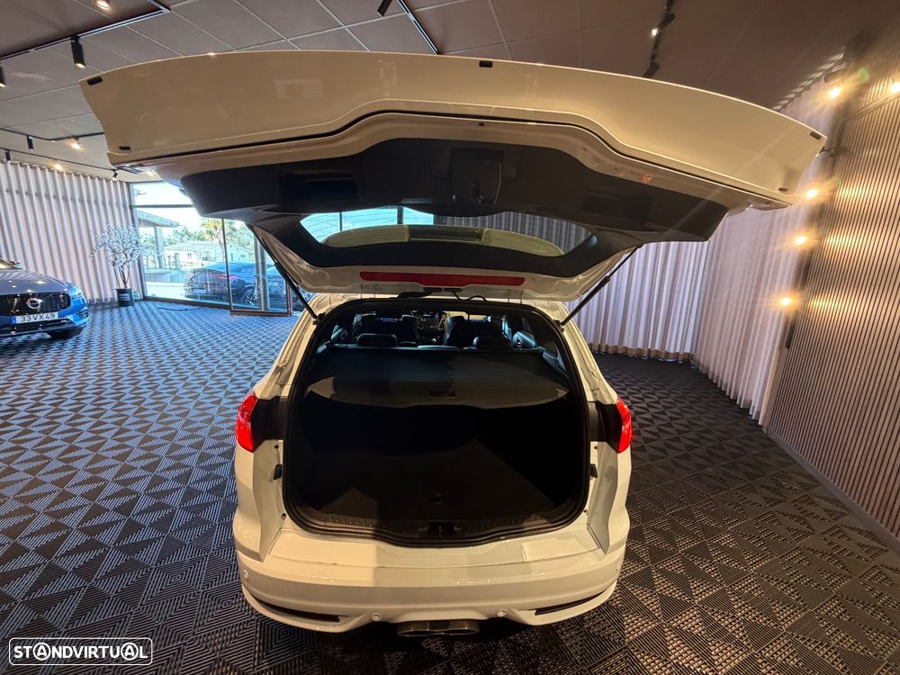 Ford Focus SW 2.0 TDCi ST-2 - 30