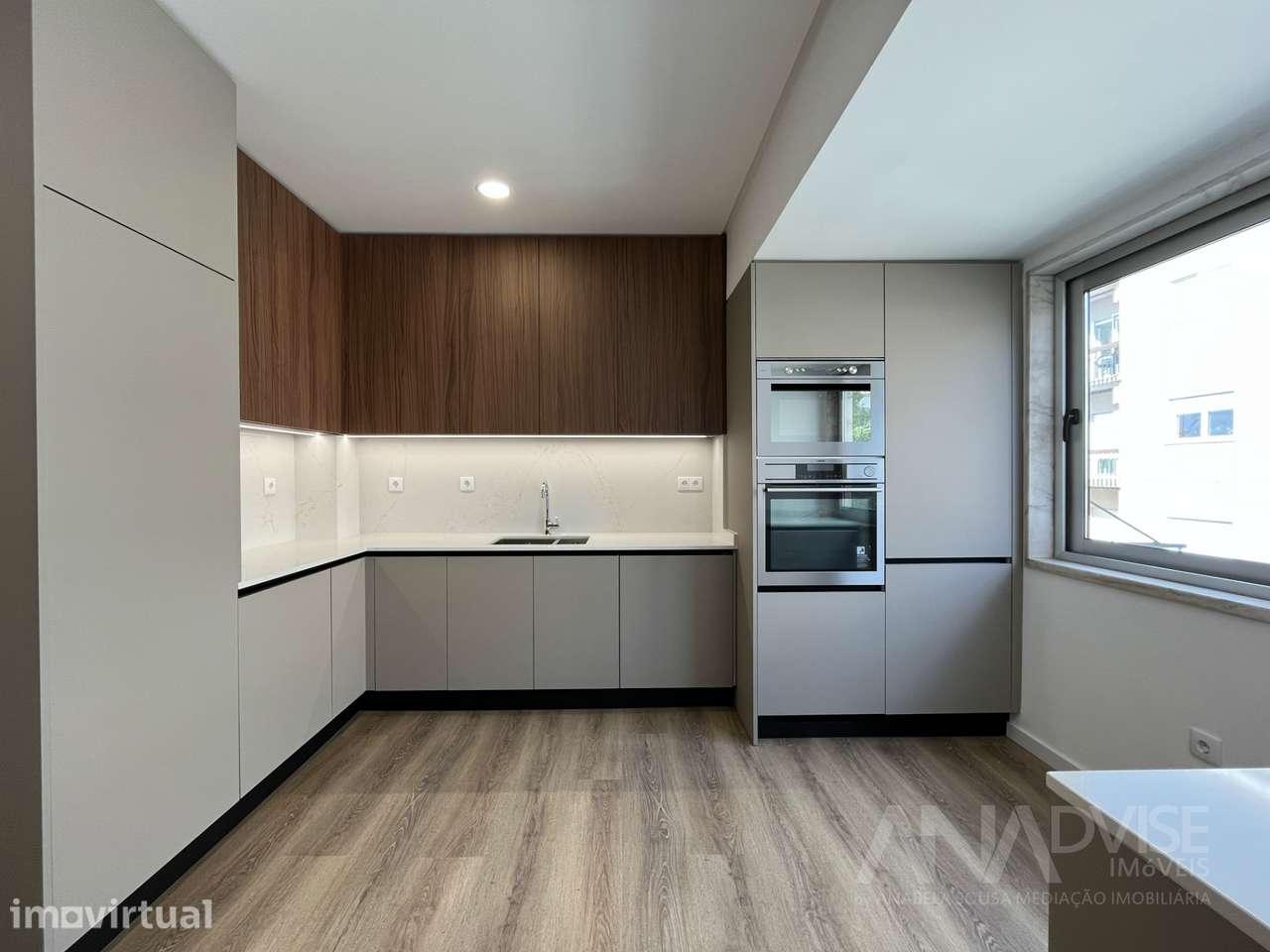Apartamento T4 Venda em Viseu,Viseu - Grande imagem: 4/47