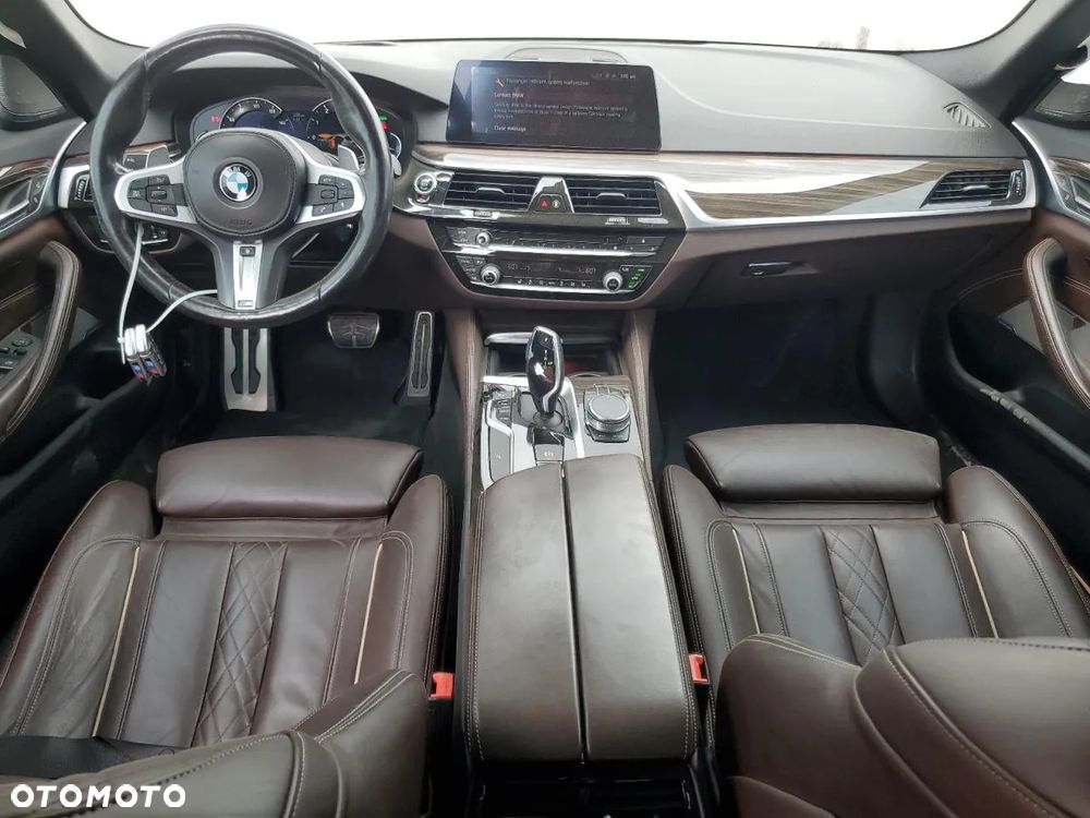 BMW Seria 5 540i xDrive Sport Line sport - 8