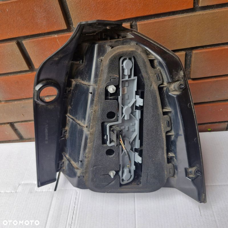 LAMPA TYŁ TYLNA OPEL ZAFIRA B EUROPA LEWA13252447 - 4