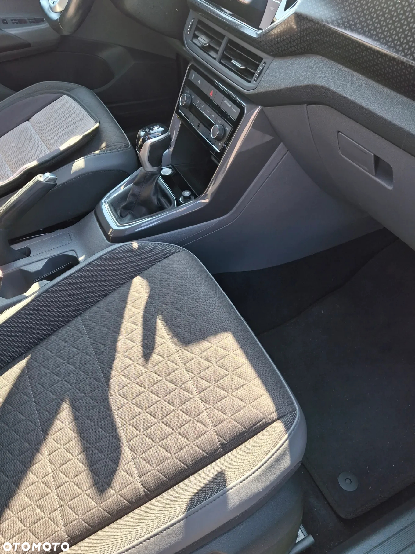 Volkswagen T-Cross 1.0 TSI Style DSG - 22