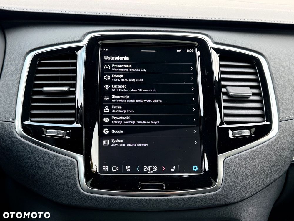 Volvo XC 90 - 35
