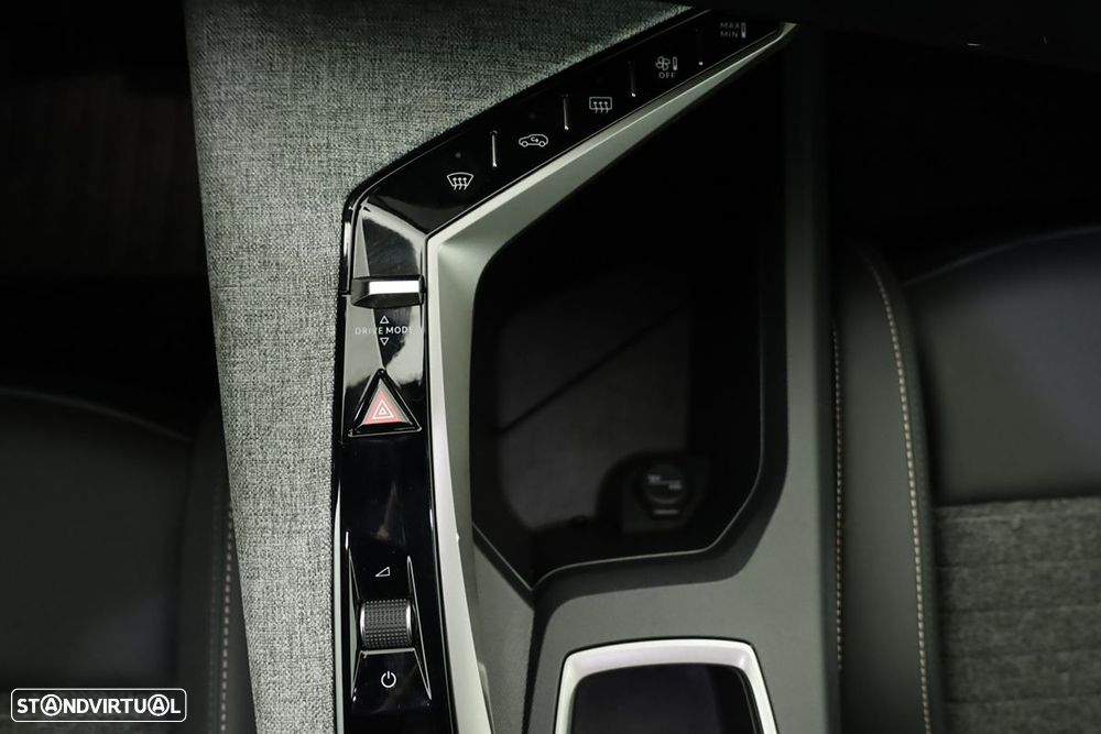 Peugeot 3008 1.2 Hybrid Allure e-DCS6 - 13