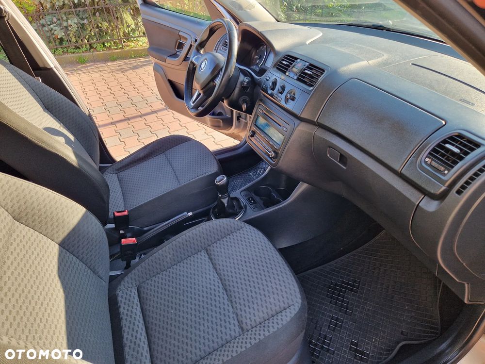 Skoda Roomster 1.4 16V Comfort - 24