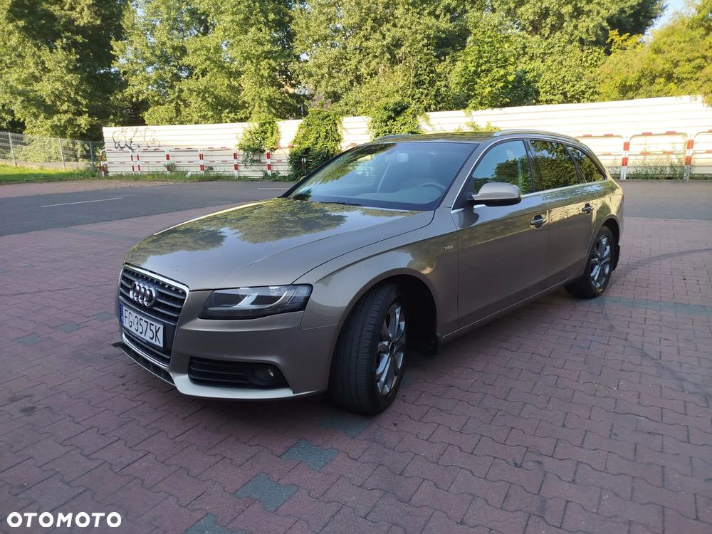 Audi A4 Avant 2.0 TDI DPF multitronic S line Sportpaket - 1