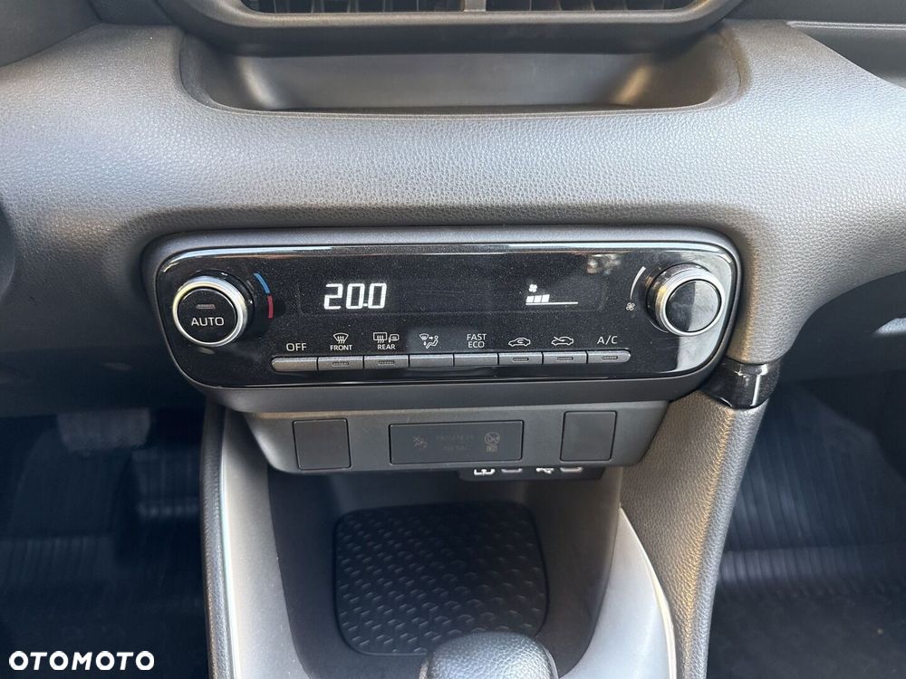Toyota Yaris Hybrid 1.5 Comfort - 23