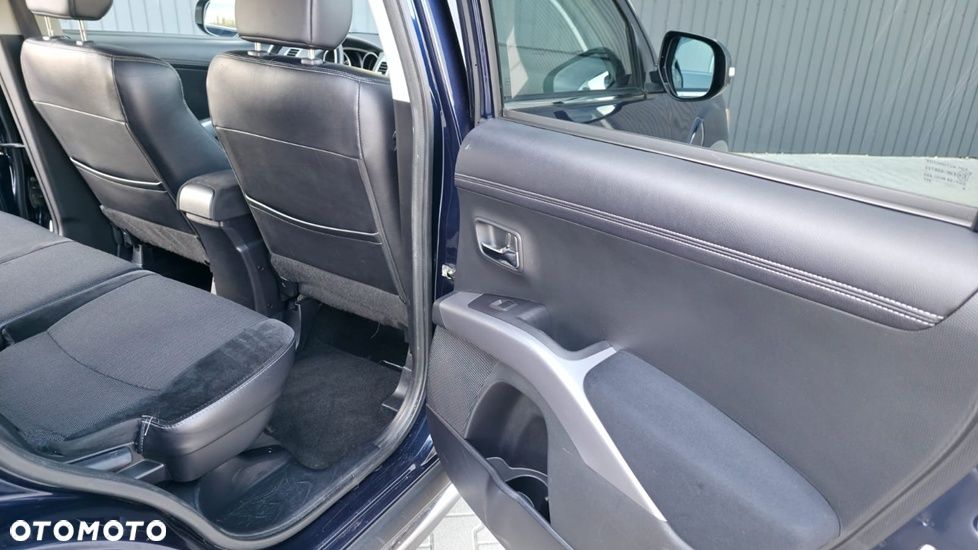 Mitsubishi Outlander 2.0 2WD Diamant Edition - 28