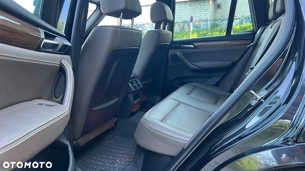 BMW X3 xDrive20d - 14