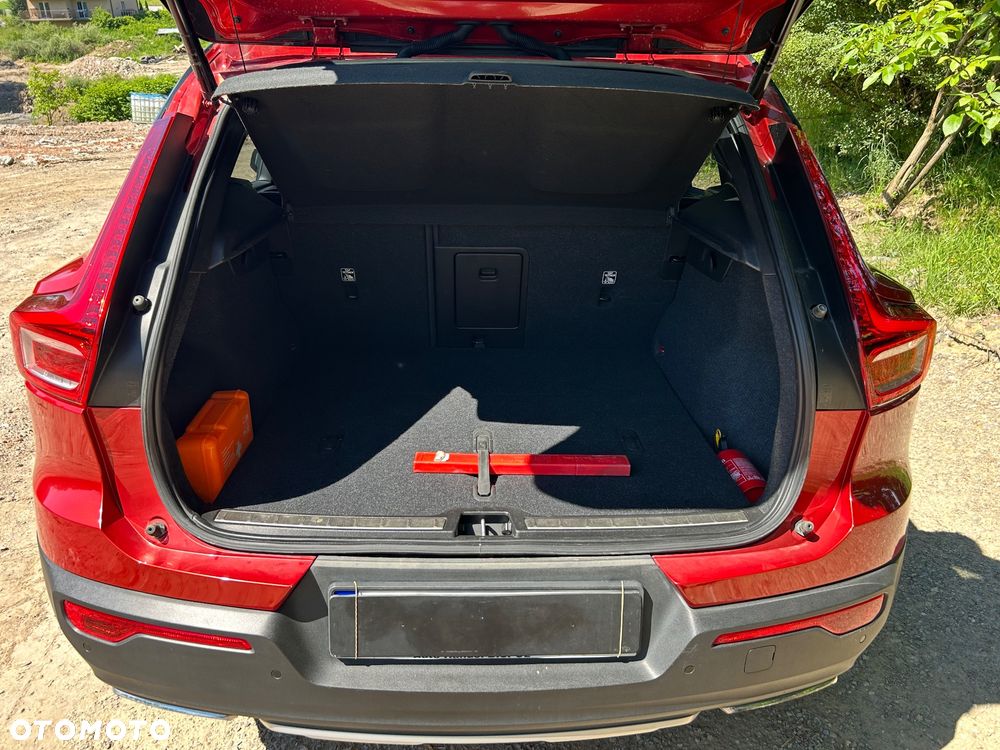 Volvo XC 40 T5 AWD Momentum - 28