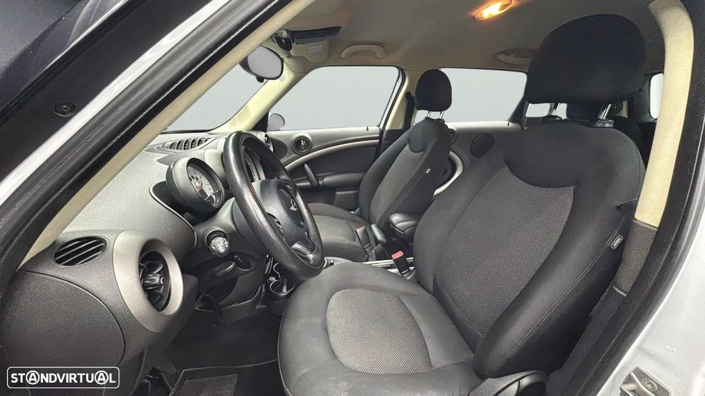 MINI Countryman Cooper D - 13