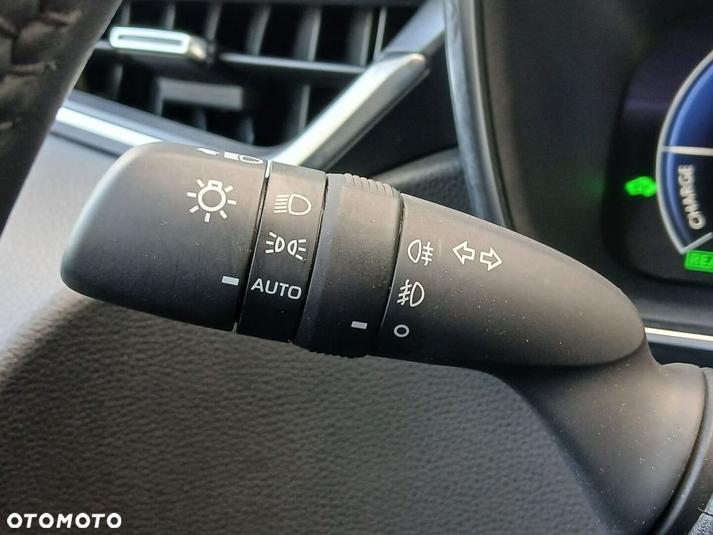 Toyota Corolla 2.0 Hybrid Style - 28
