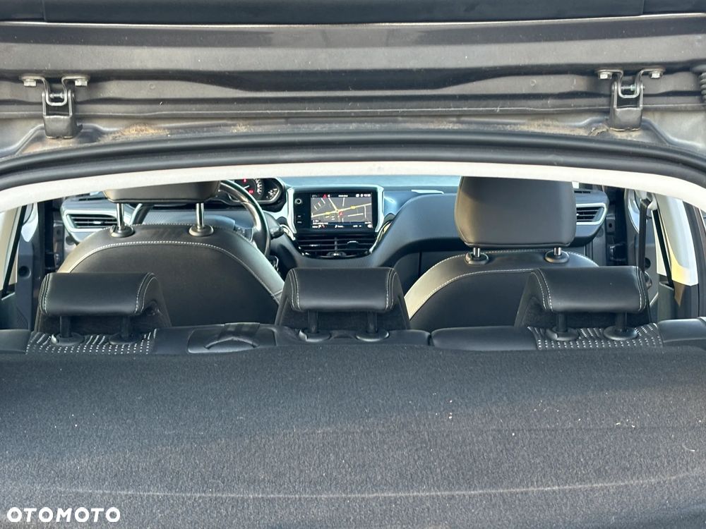 Peugeot 2008 BlueHDi 100 STOP & START Allure - 15