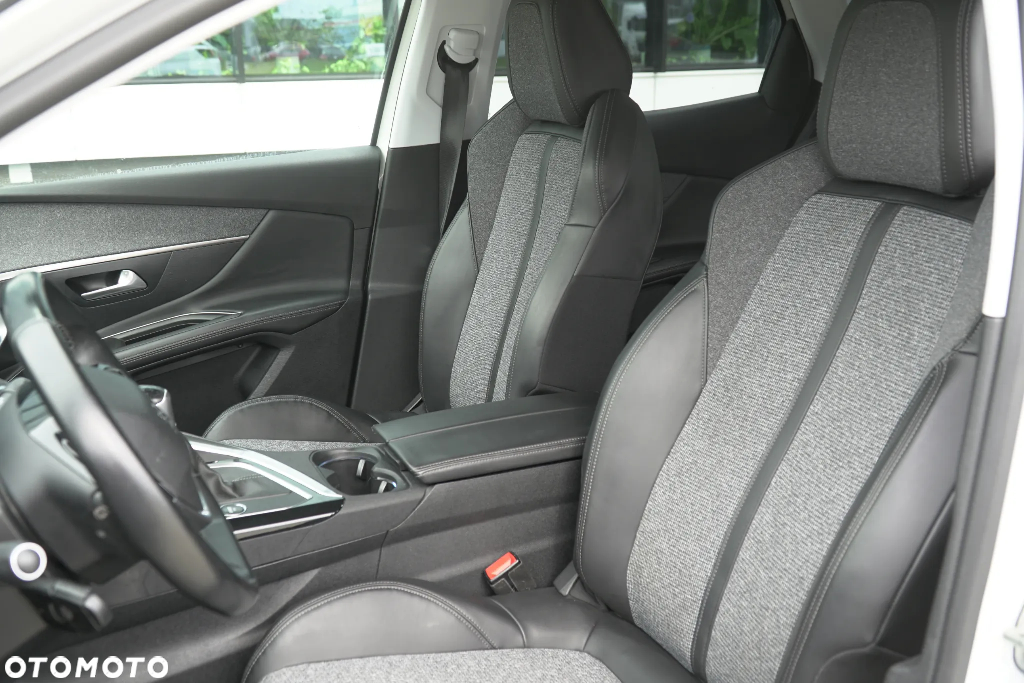 Peugeot 3008 1.5 BlueHDi Active Pack S&S - 17