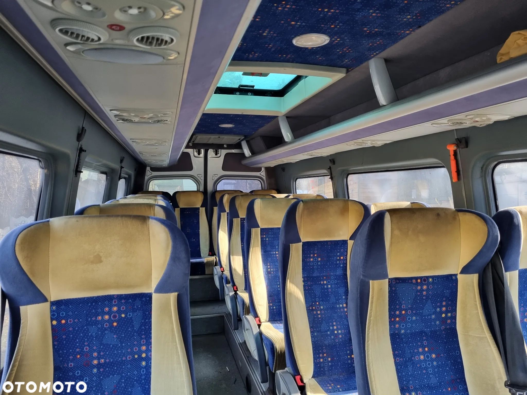 Volkswagen Crafter - 1