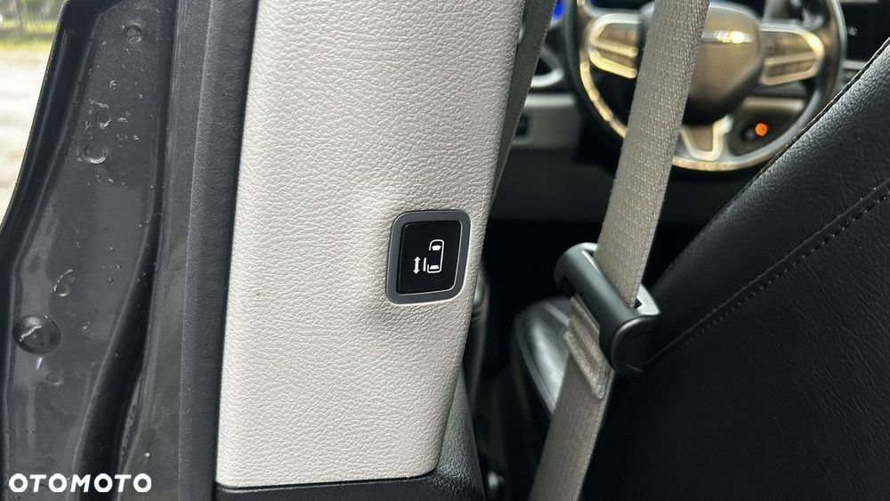 Chrysler Pacifica - 19