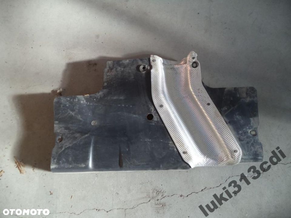 MERCEDES CLA W117 OSLONA PLYTA POD WOZEK TYLNY TYL - 1