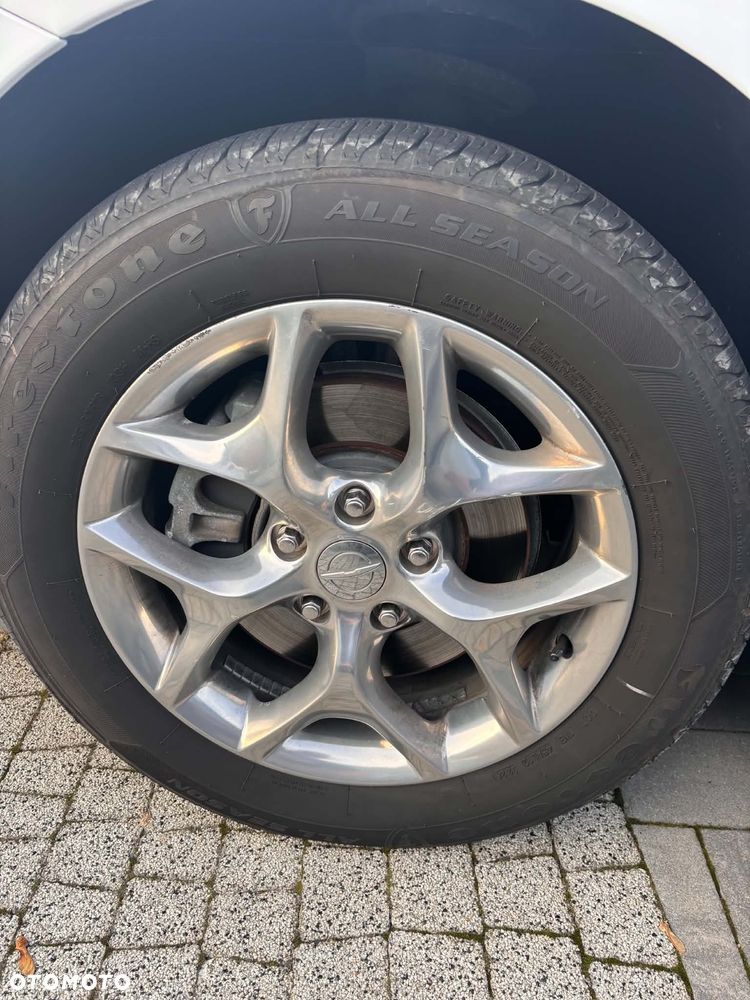 Chrysler Pacifica - 9