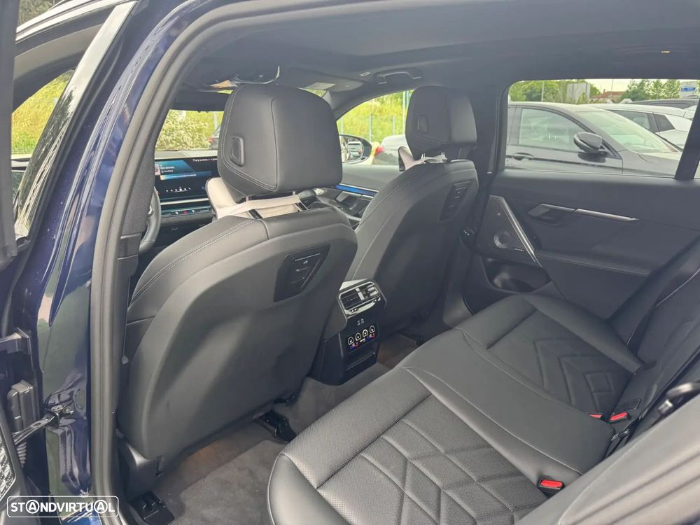 BMW i5 - 22