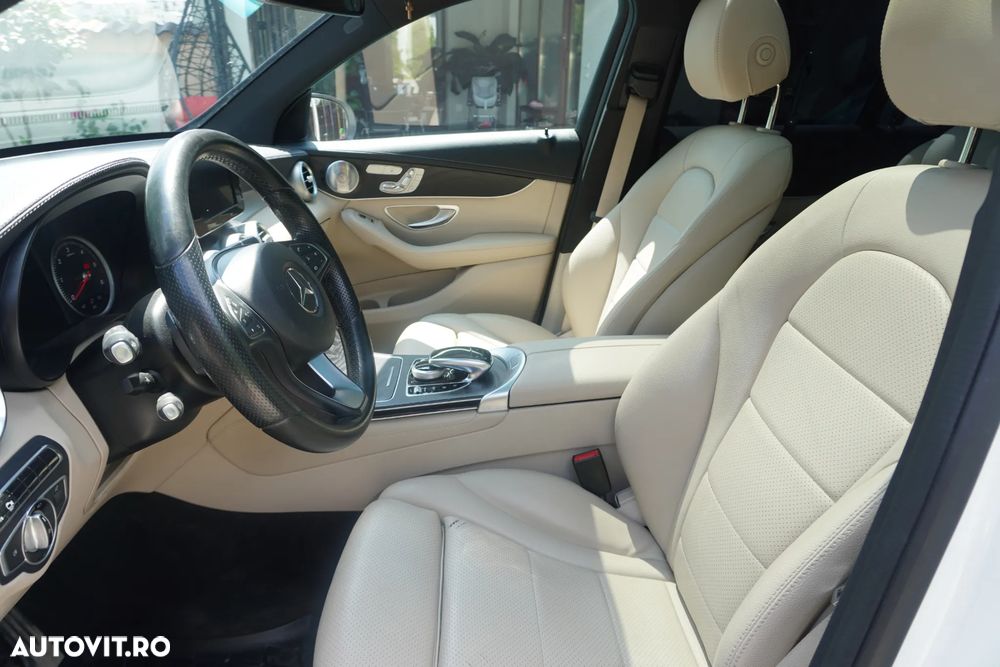 Mercedes-Benz GLC 250 d 4MATIC - 12