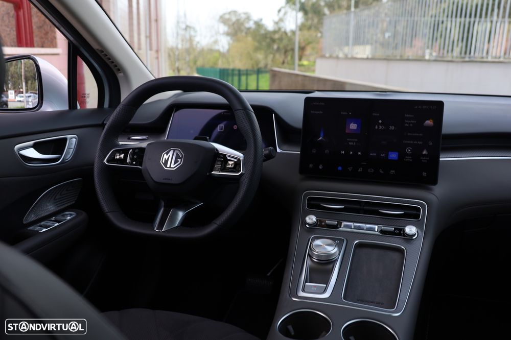 MG MGS6 EV 77 kWh Luxury - 15