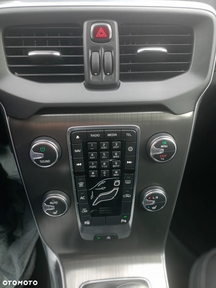 Volvo V40 D2 Drive-E Momentum - 15