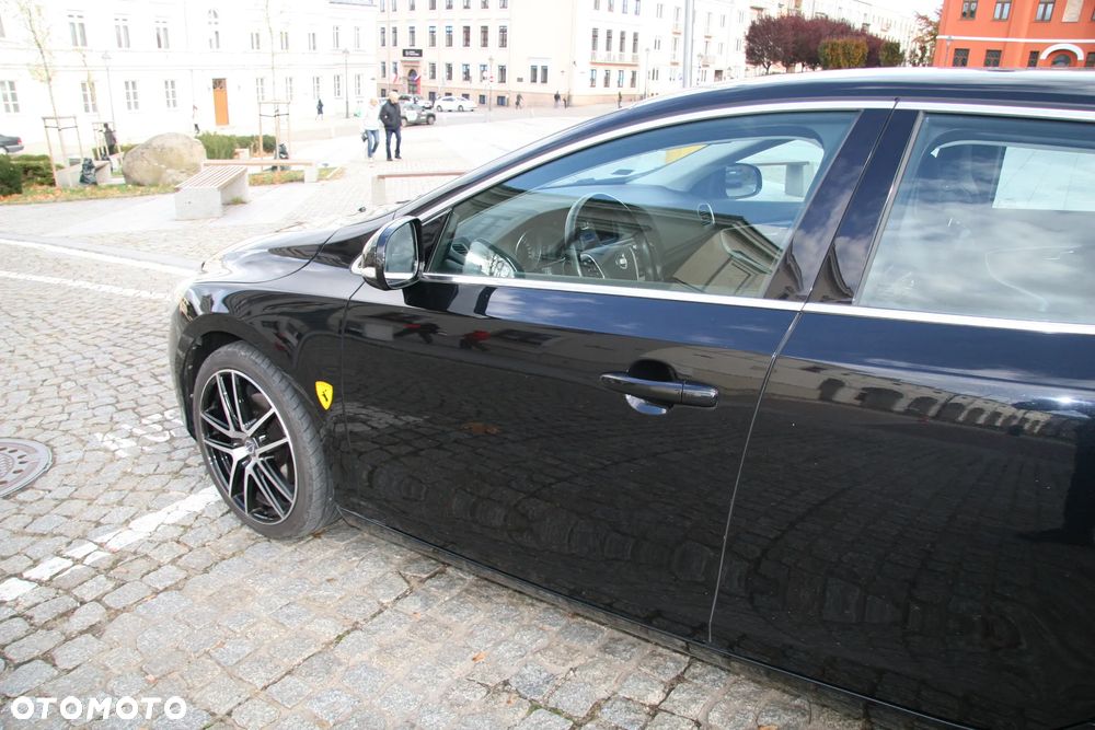 Volvo V40 T2 Momentum - 3