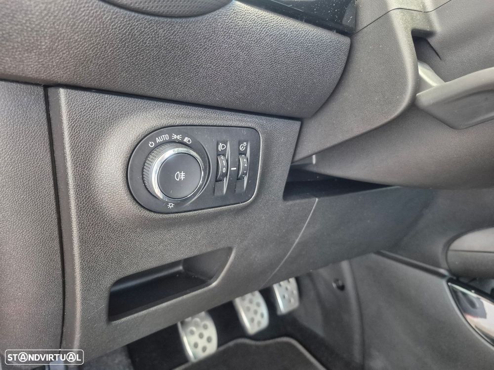 Opel Adam 1.0 T Jam J17 - 11