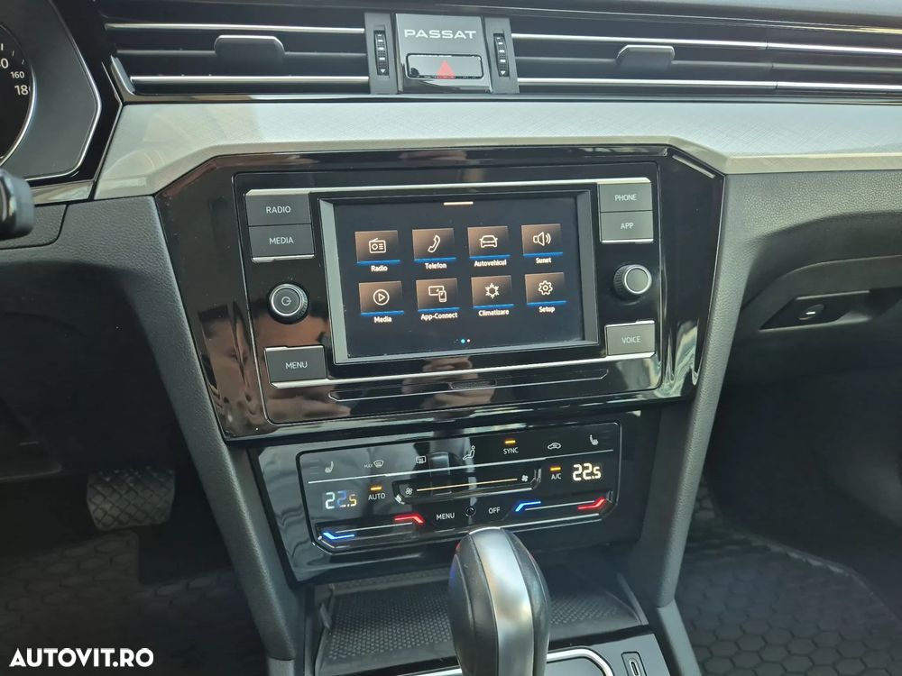 Volkswagen Passat 2.0 TDI DSG Advance - 15