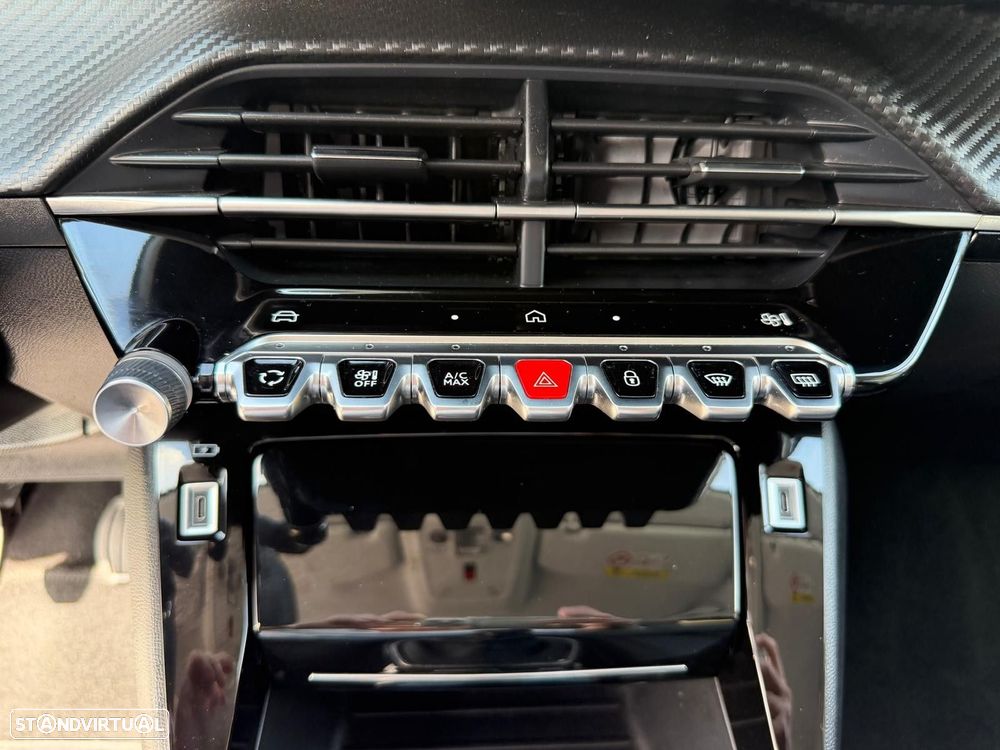 Peugeot 208 1.2 PureTech Allure - 24