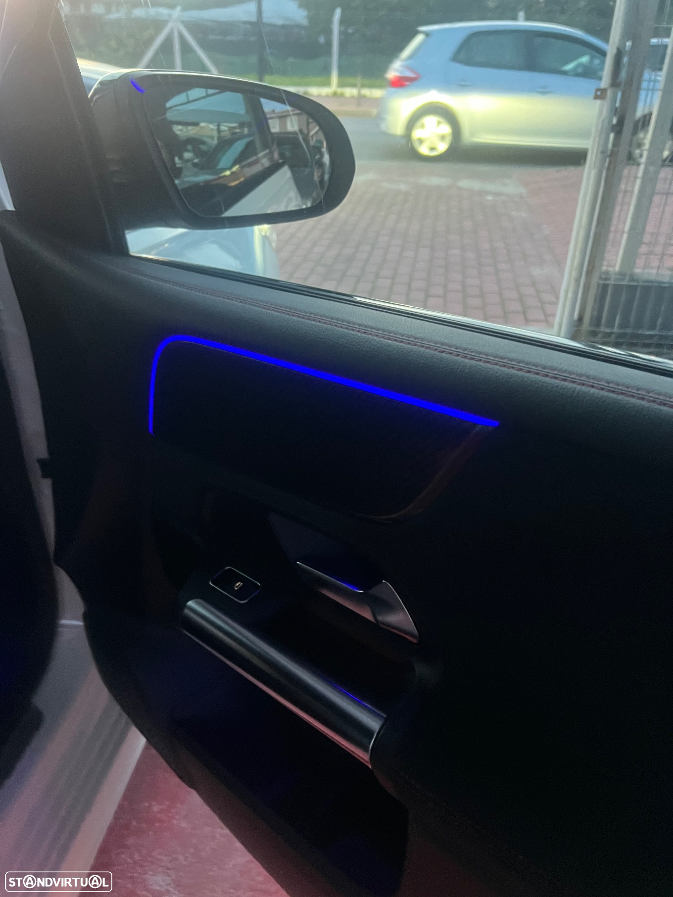 Mercedes-Benz B 250 e AMG Line - 36