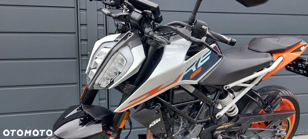 KTM Duke 125 - 19