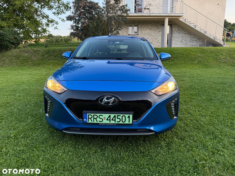 Hyundai IONIQ - 2