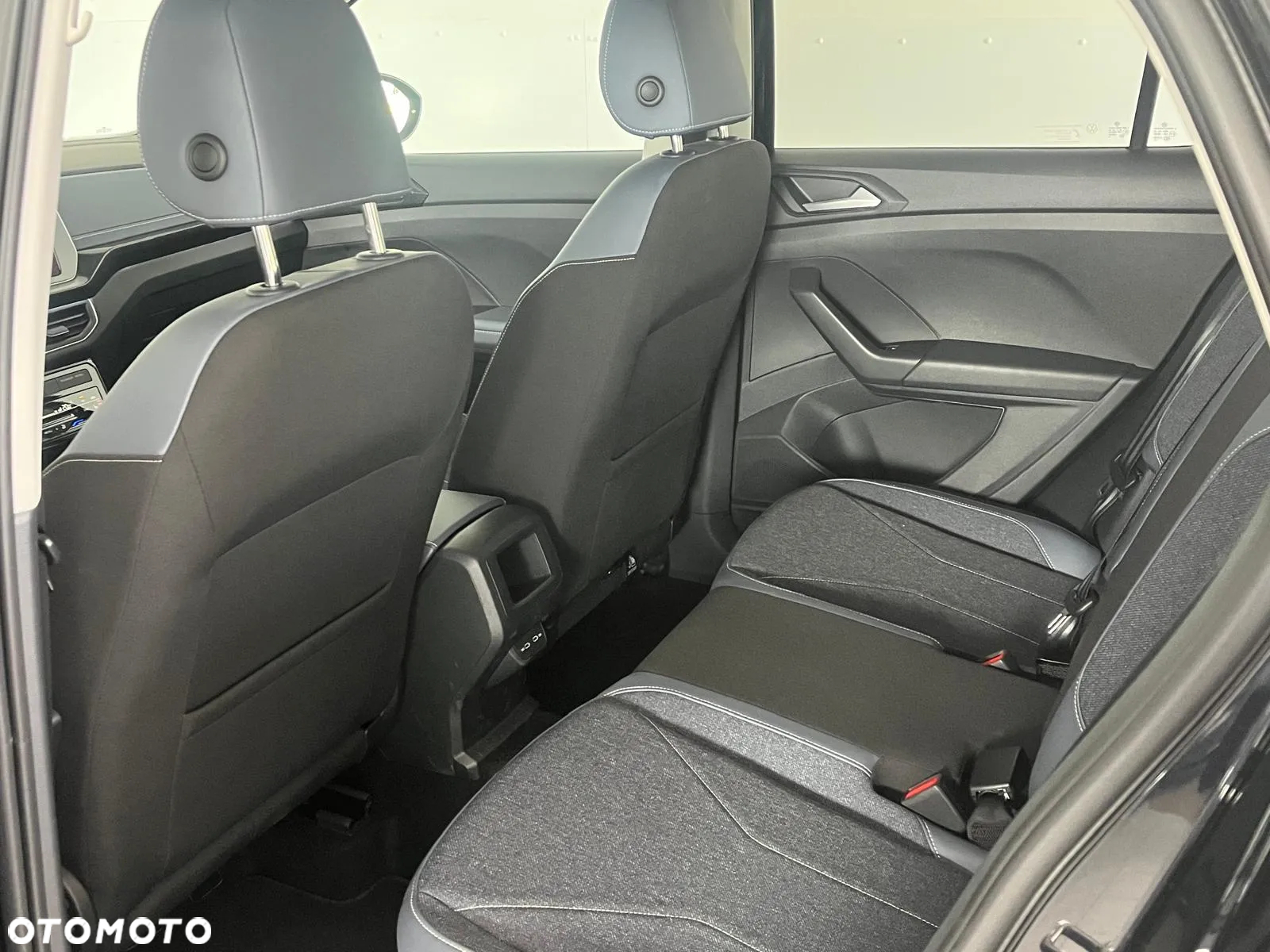 Volkswagen T-Cross 1.0 TSI Style DSG - 36
