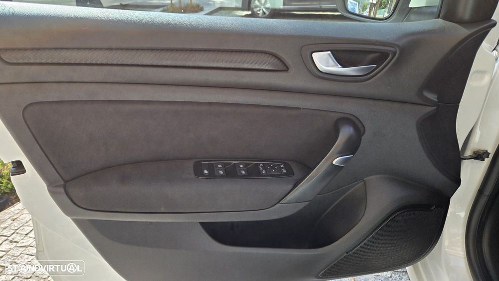 Renault Mégane BLUE dCi 115 LIMITED - 11