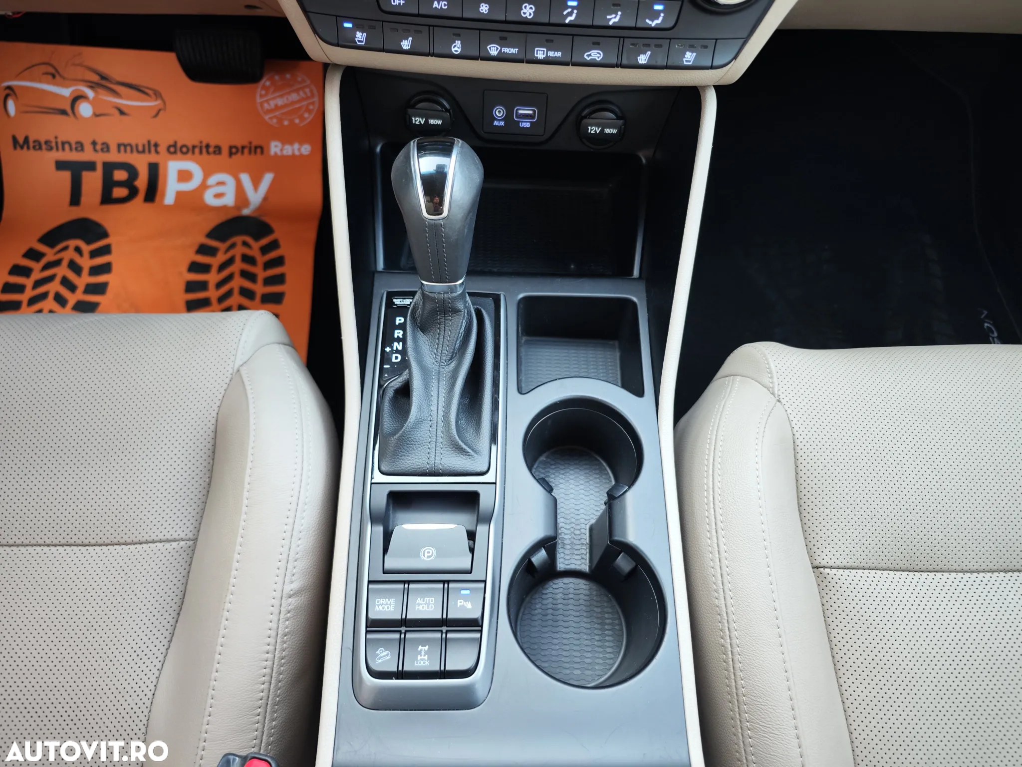 Hyundai Tucson 2.0 CRDI 4WD 8AT Luxury - 11
