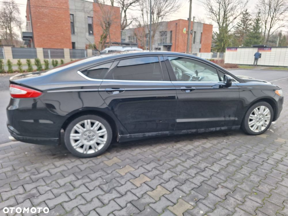Ford Fusion - 5