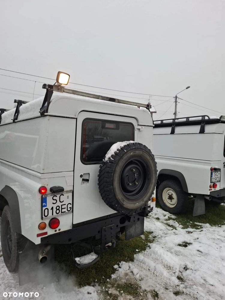 Land Rover Defender 2.4 TD4 E - 3
